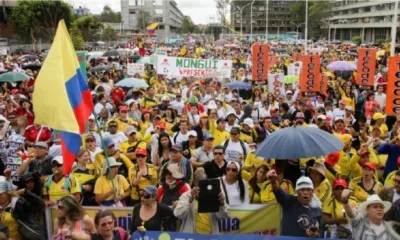 MAESTROS PROTESTA