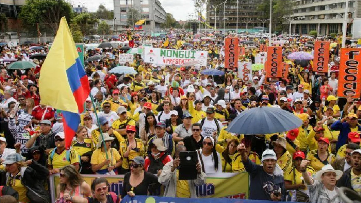 MAESTROS PROTESTA